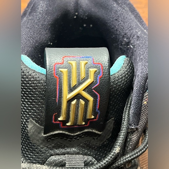 Vintage Nike Kyrie 4 Mamba Mentality Size 11.5 - Picture 7 of 12